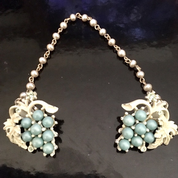 Vintage sweater clip